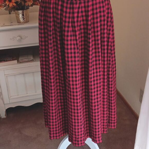 Dennis Goldsmith  Red Plaid Jumper - Picture 3 of 9